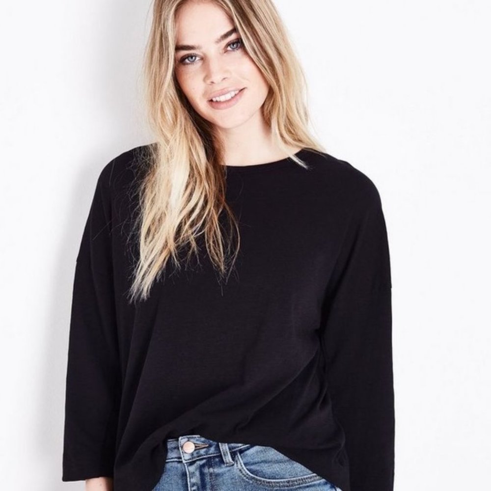OAK + FORT Black Batwing Shirt Size Small
